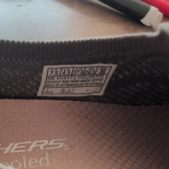 Skechers Women's Gray Slip-On Sneakers - Picture 2 of 6